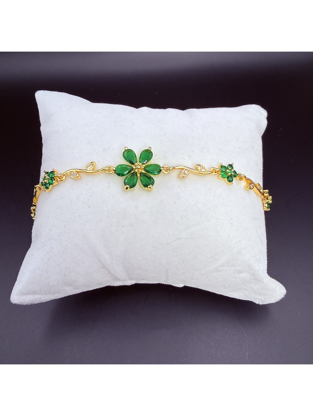 candy+clover green sakura flower vinecrystal gold tone bracelet